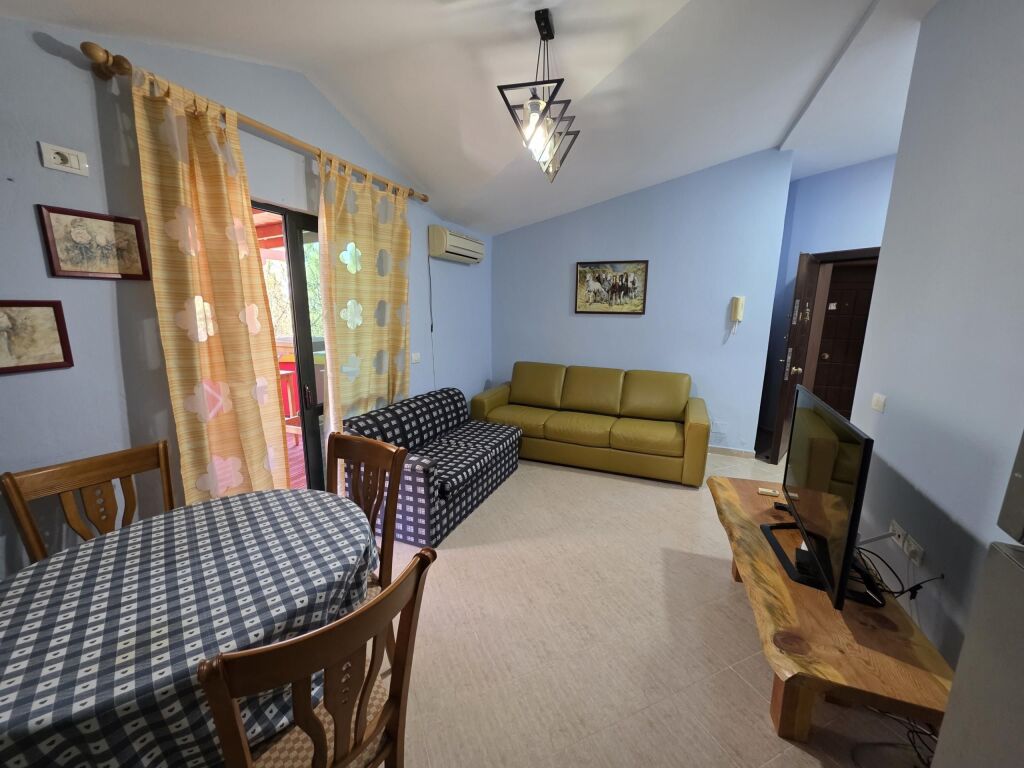 Ne Qerret Jepet Me Qira Apartament 1+1 Per Afatgjatë