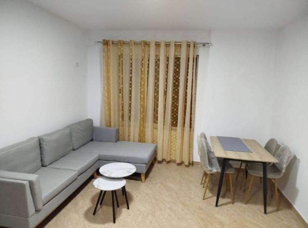 Apartment 1+1 for rent, Astir near the Roundabout 400 Thousand lek