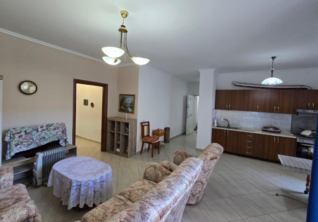 ✅ Apartament 2+1+2 për Shitje – Pazari i Ri