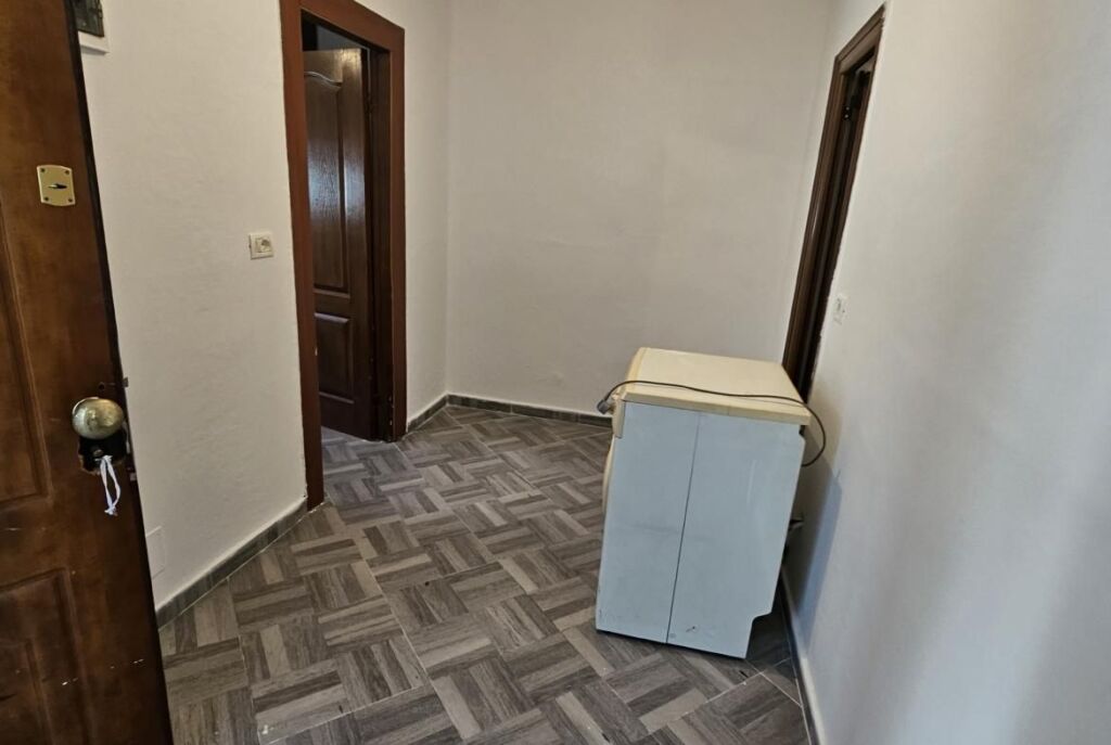 A Vasil Shanto Appartamento 1+1 Arredato In Vendita!