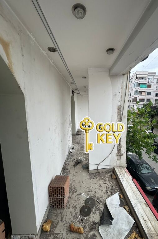 🏢JEPET ME QERA AMBIENT BIZNESI FASAD XHAMI ME PAMJE NGA STACIONI TRENIT