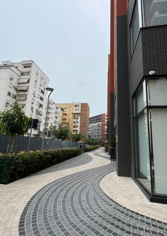 🏢 Shop for Rent at Delijorgji Complex