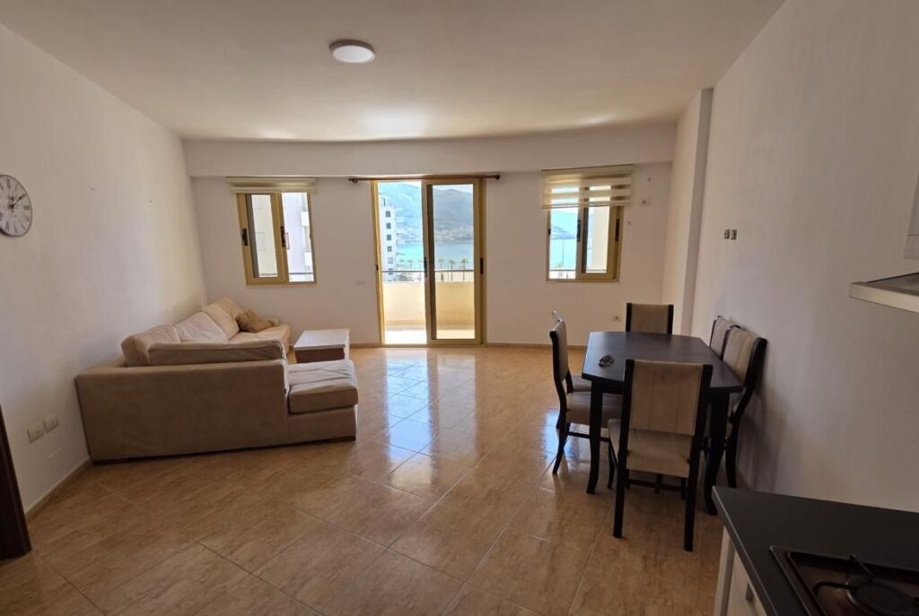 Ne Vlore, Ne Lungomare Shitet Apartament 2+1 Me Pamje Nga Deti!