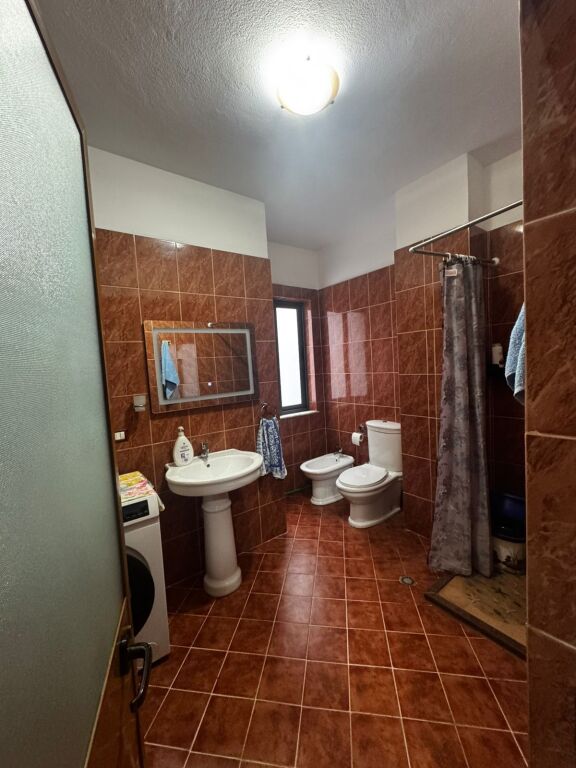 Shitet, Apartament 2+1, Yzberisht, Tek Nela 6