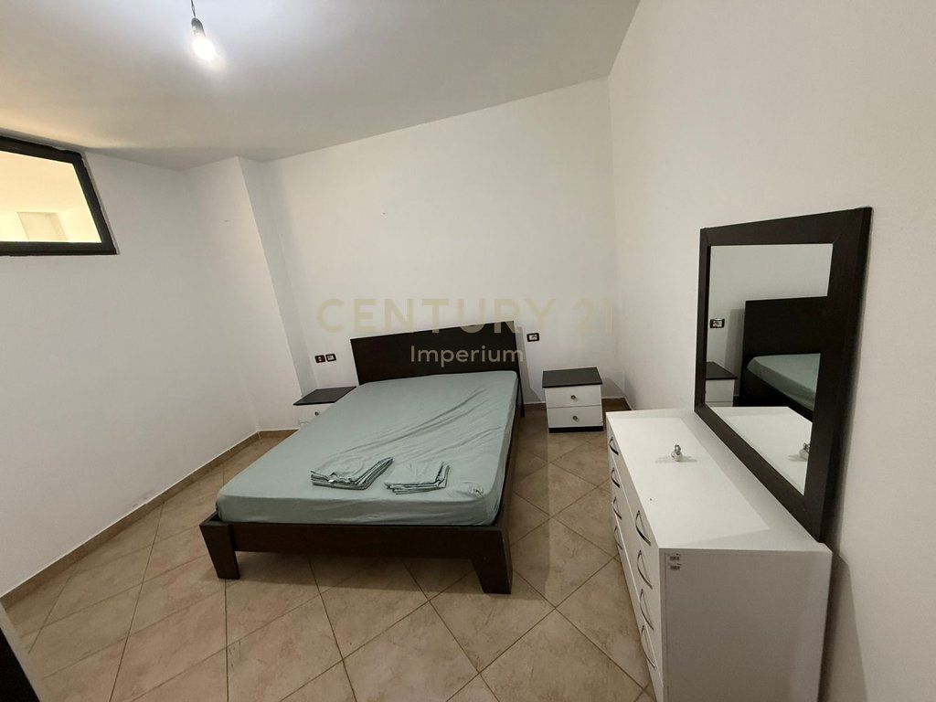 Apartament 2+1 me qira në Bulevardin Migjeni, Yzberish!