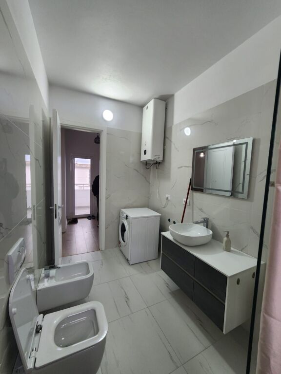 🏡 JEPET ME QERA SUPER APARTAMENT 2+1 PRANË VALA PARKUT ✨