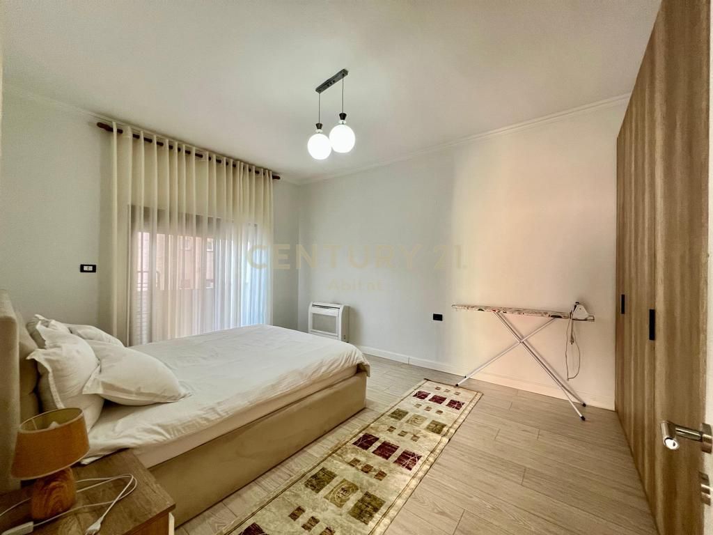 QIRA, APARTAMENT MODERN 2+1, BLLOK‼️ 950 € /Muaj