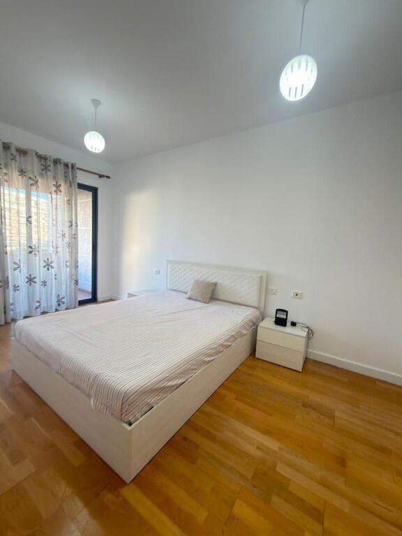 Appartamento in vendita - Viale Migjeni