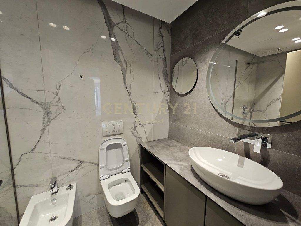 RESIDENCE KODRA E DIELLIT 1, APARTMENT FOR RENT 3+1+ PARKING PLACE