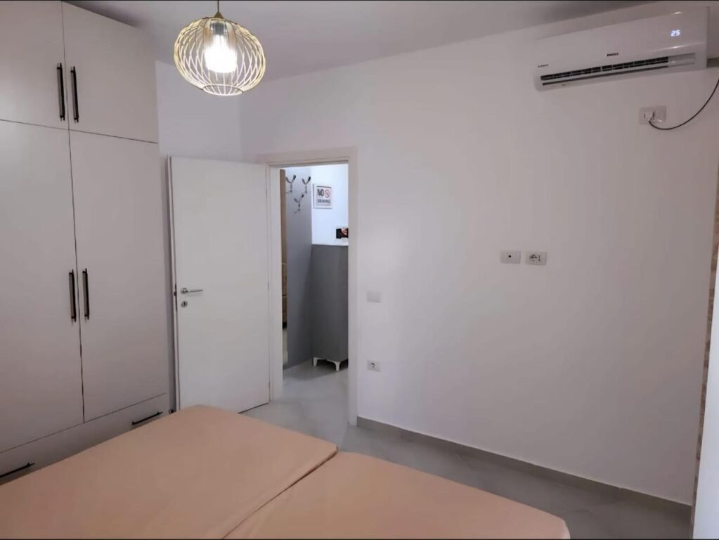 Qera | Apartament 1 + 1 | Rruga 5 Maji | 450 €/muaj