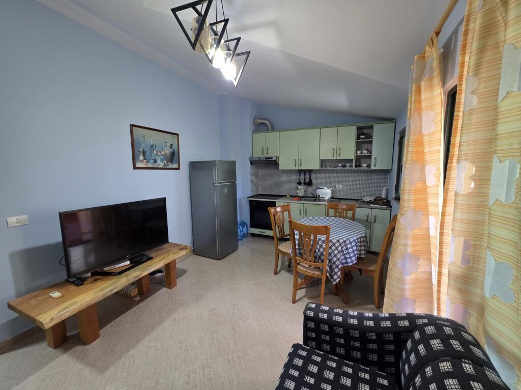 Ne Qerret Jepet Me Qira Apartament 1+1 Per Afatgjatë