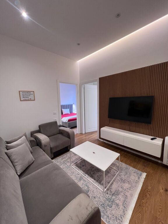 Apartment 2+1 for rent, Durres Street, hotel Colosseo