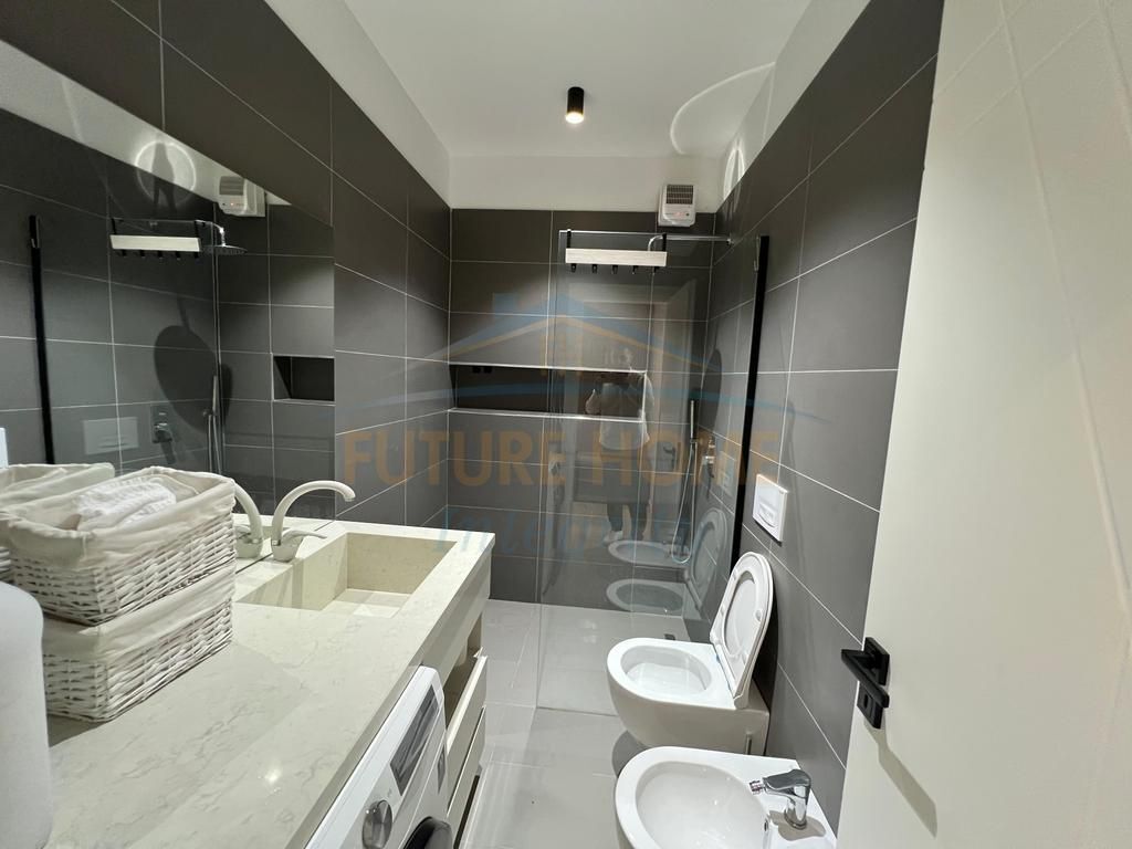 In vendita, Appartamento 1+1+Veranda+Guardaroba, Sauk, Tirana.