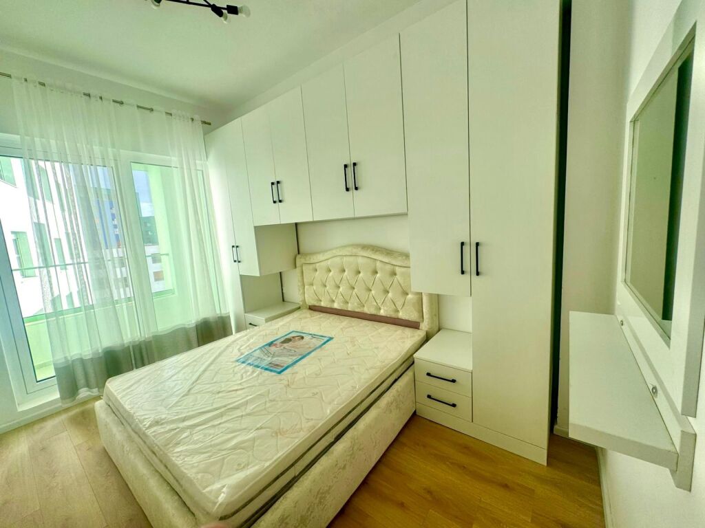 🏢Ne zonen e Ali Demit,Rezidenca Kaimi jepet me qera apartament 1+1,i mobiluar 43,000Leke    