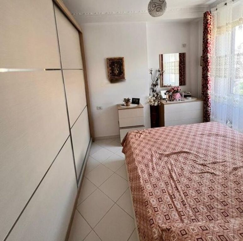 Shesim Apartament 2+1+2 në Shkozë , Tek Kompleksi Tom Doshi
