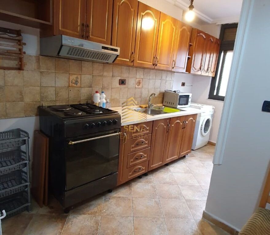 Qira, Apartament 1+1, Myslym Shyri, 60.000 ALL/muaj I Diskutueshem