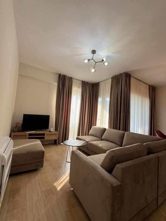 Apartament luksoz 2+1 me Qira tek Rruga Kosovareve