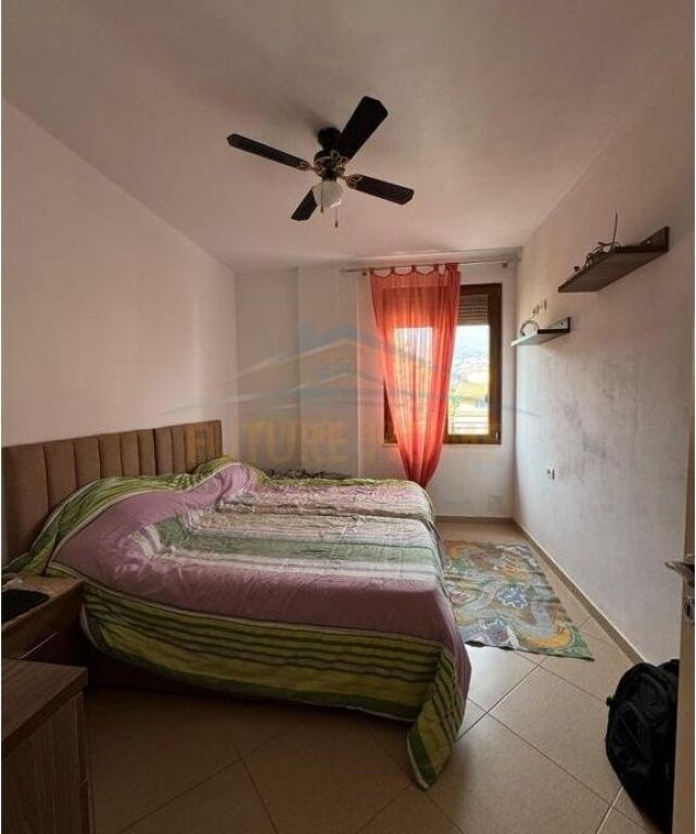 Shitet, Apartament 2+1, Fresk.