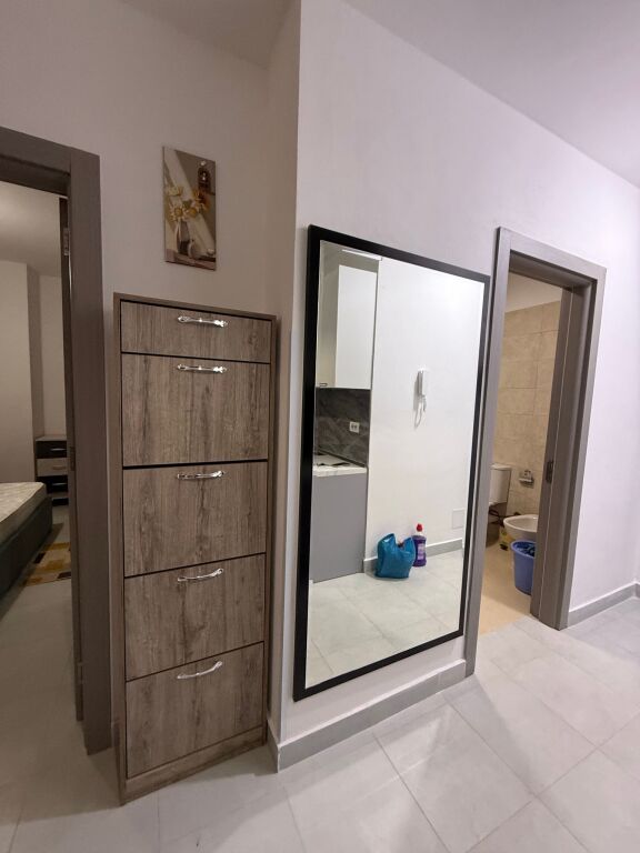 Qera | Apartament 2 + 1+2| Rruga 5 Maji | 600 €/muaj