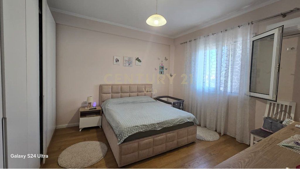 Vila 3-katëshe për shitje në Durrës, !!