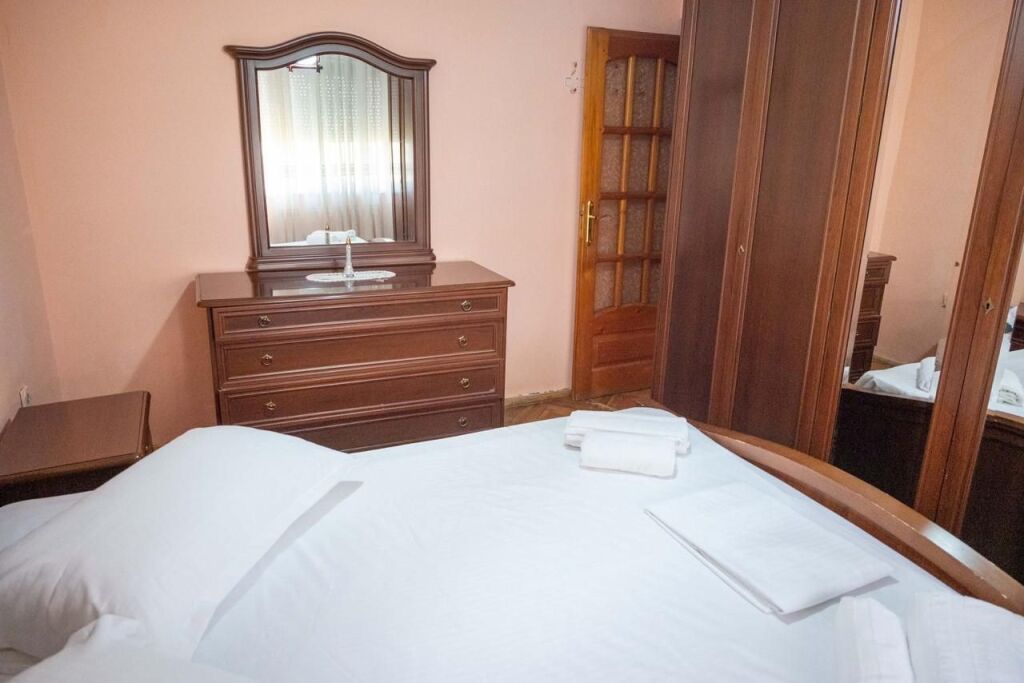 Apartament 2+1 Tek Pazari ri