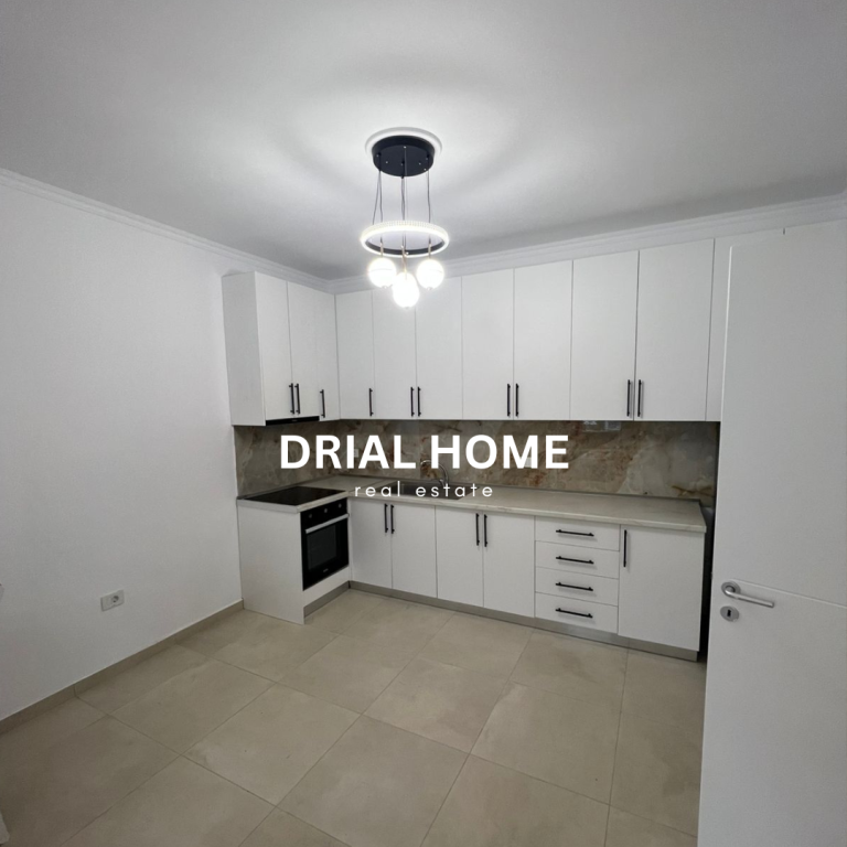 Apartament me qera 2+1+verande