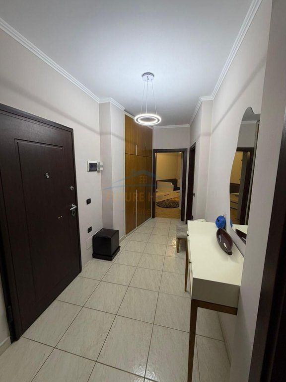 Qera , Apartament 2+1 , Sheshi Willson , Tirane