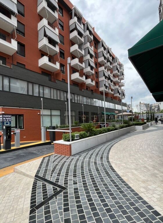 🏢 Shop for Rent at Delijorgji Complex