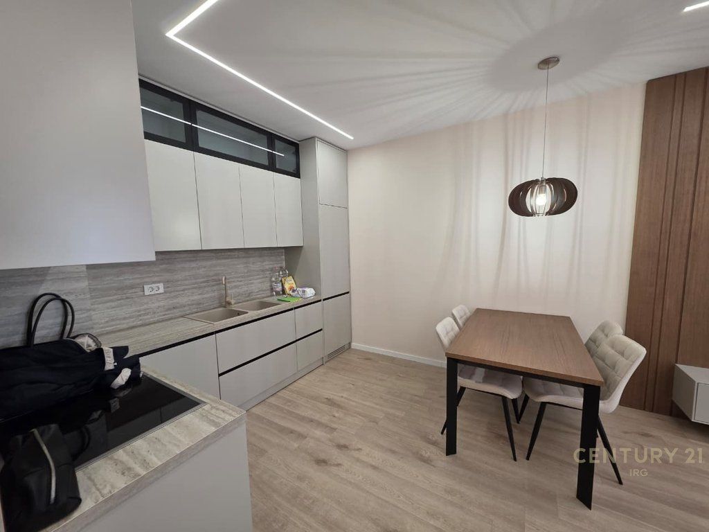 Apartament Modern 1+1 me qera tek Golden Tower Residence IRG140656