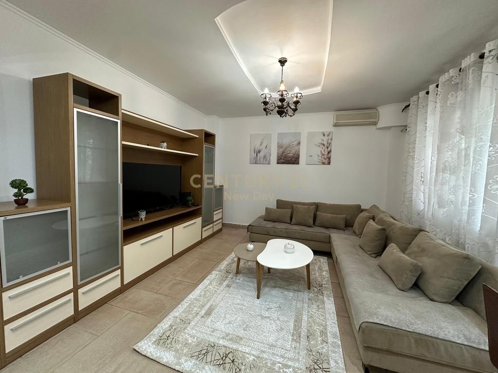 Appartamento 2+1+2 In Affitto a Vollga, Durrës - 650€ | 117 m²