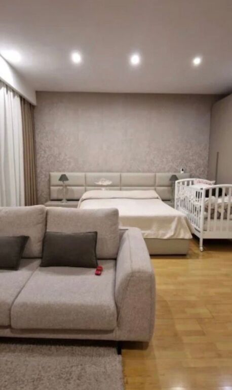 Shitet apartament 3+1+2 Mine Peza