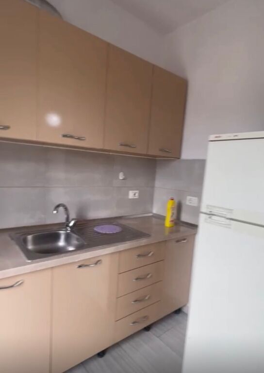 Affitto | Apartament 1 + 1 | Rruga Bardhyl | 400 €/mese