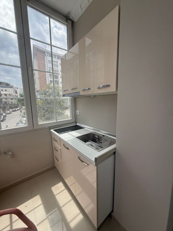 Affitto | Garsoniere | Rruga 5 Maji | 300 €/mese