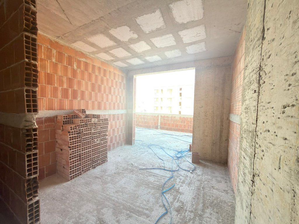 Rruga Dritan Hoxha, Shesim Apartament 2+1 me Verandë 165,000 €