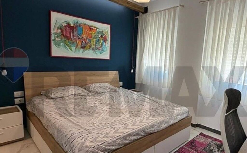 SHITET, APARTAMENT 2+1+2+ PARKIMI, GJIRI I LALZIT ID: 530581012-20
