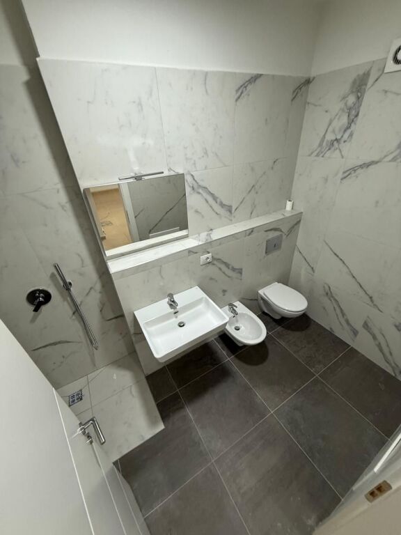 LOCALE UFFICIO IN AFFITTO IN VIA KOSOVAREVE
