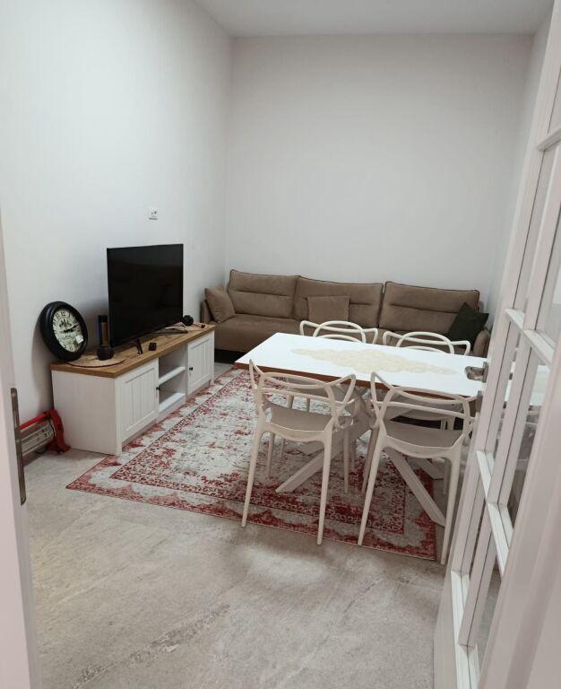 Rent | Apartament 2 + 1 | Vasil Shanto | 600 €/month