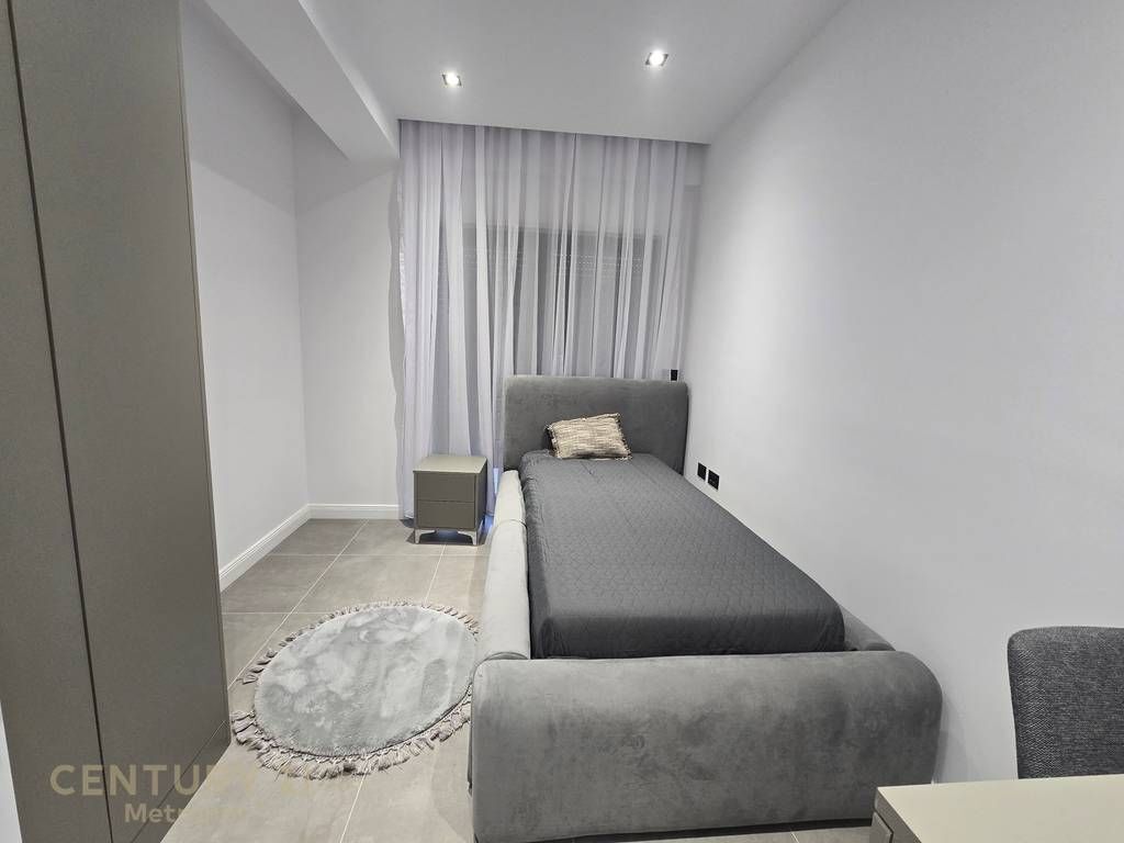 Japim me qira apartament modern 3+1+2 te Rezidenca Kodra e Diellit!