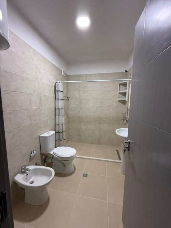 Qera | Apartament 2 + 1+2 | Rruga 5 Maji | 600 €/muaj