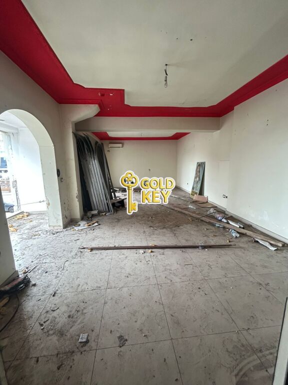 🏢JEPET ME QERA AMBIENT BIZNESI FASAD XHAMI ME PAMJE NGA STACIONI TRENIT