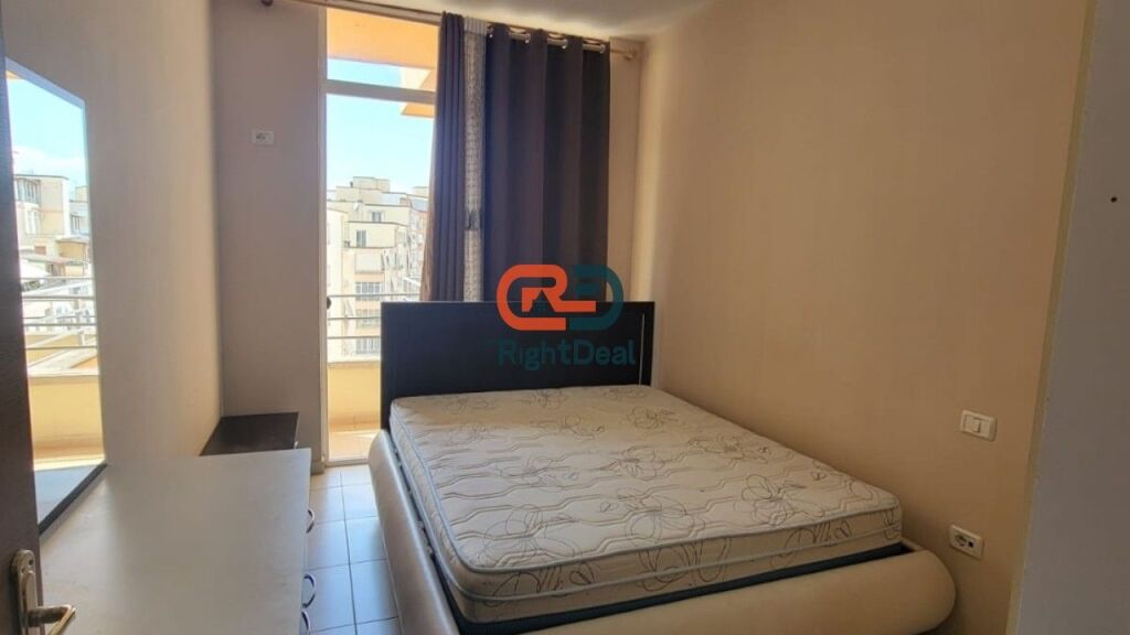 Ne Astir, Jepet Me Qira Apartament 1+1, Gati Per Banim!!!