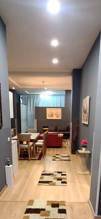 Apartament me qira 2+1 Liqeni i Thate