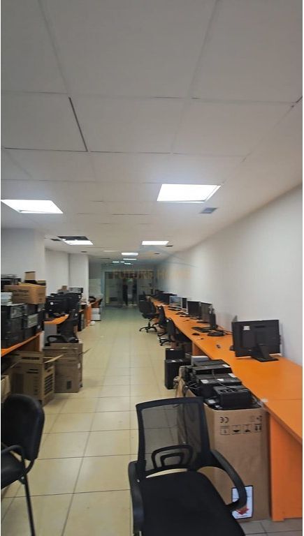 In vendita, Locale Commerciale, Condor Center, Tirana