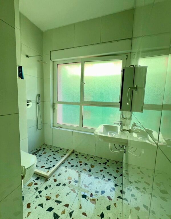 🏠 Shitet apartament 2+1 tek Mangalem 21