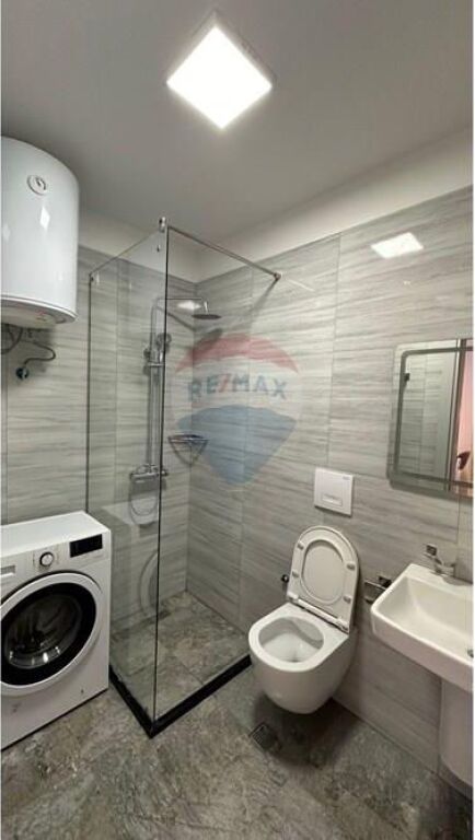 Jepet me Qera Apartament 1+1 tek Shkolla e Kuqe