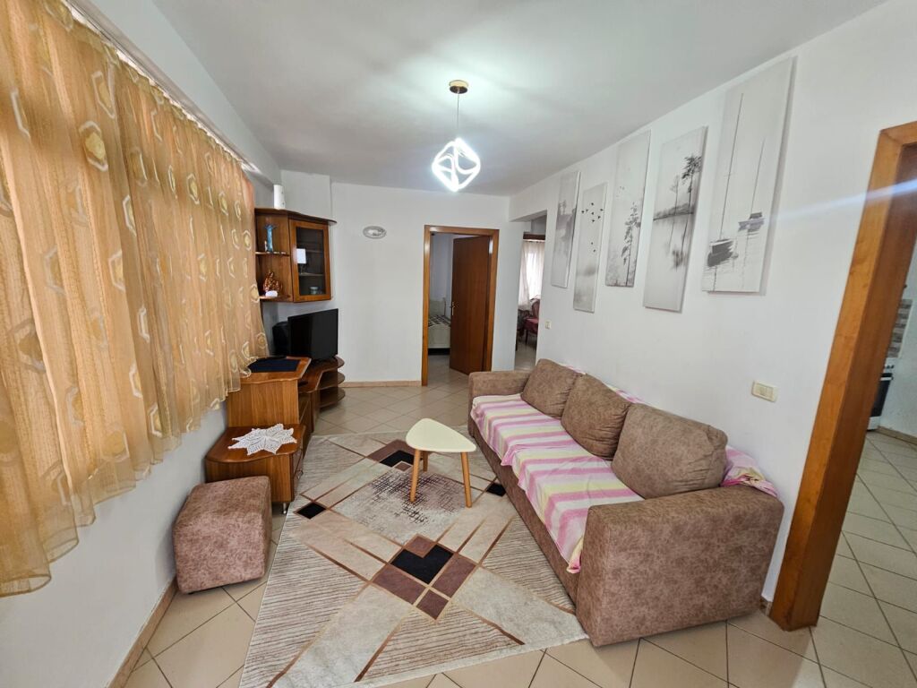 *JEPET ME QERA APARTAMENT 2+1, LAGJA 10, DURRËS*- SHKOLLA- HAJDAR DUSHI