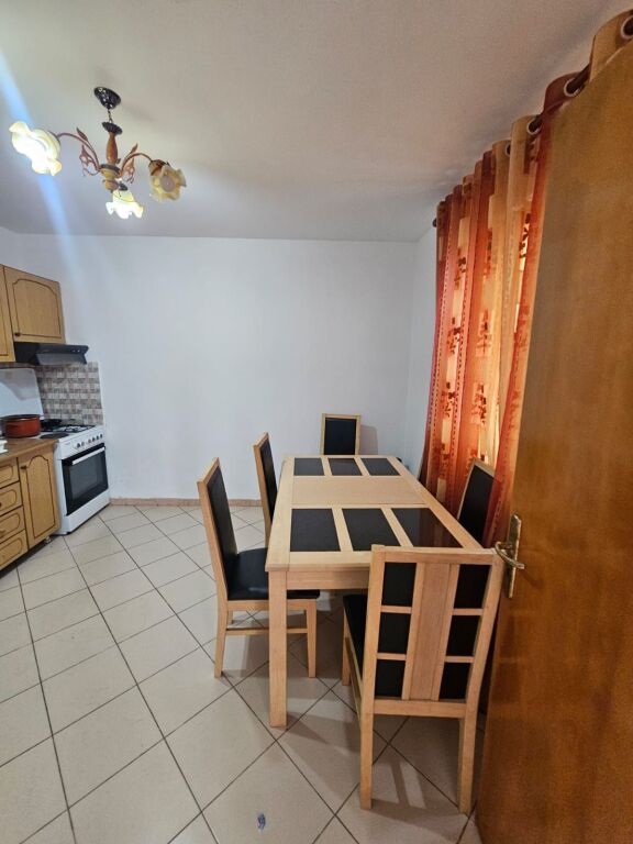 *JEPET ME QERA APARTAMENT 2+1, LAGJA 10, DURRËS*- SHKOLLA- HAJDAR DUSHI
