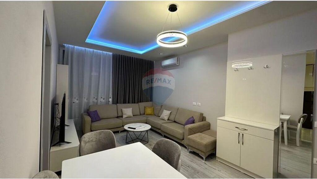 Apartament 1+1 per qira tek Shkolla e Kuqe