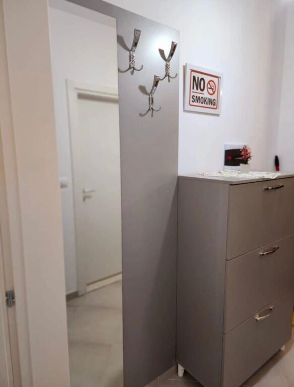 Qera | Apartament 1 + 1 | Rruga 5 Maji | 450 €/muaj
