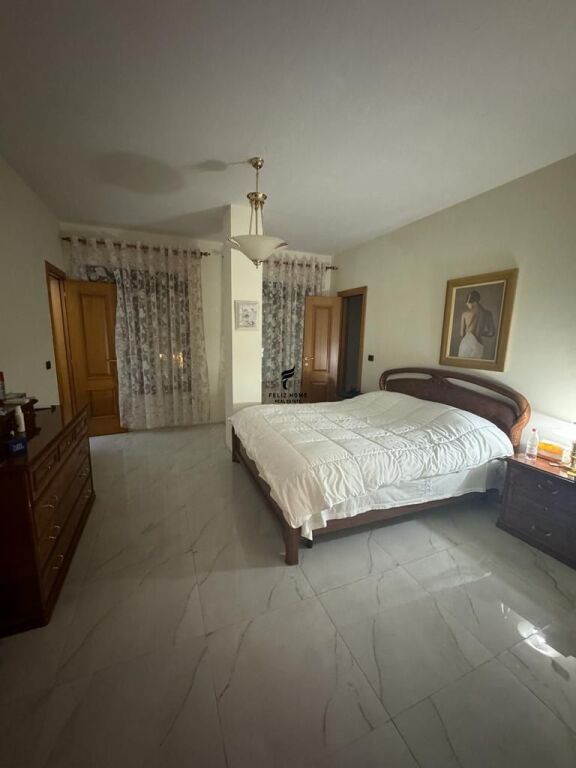 APARTAMENT ME QERA 3+1+2 RUGA E ELBASANIT 130.000 LEKE  FH-73486